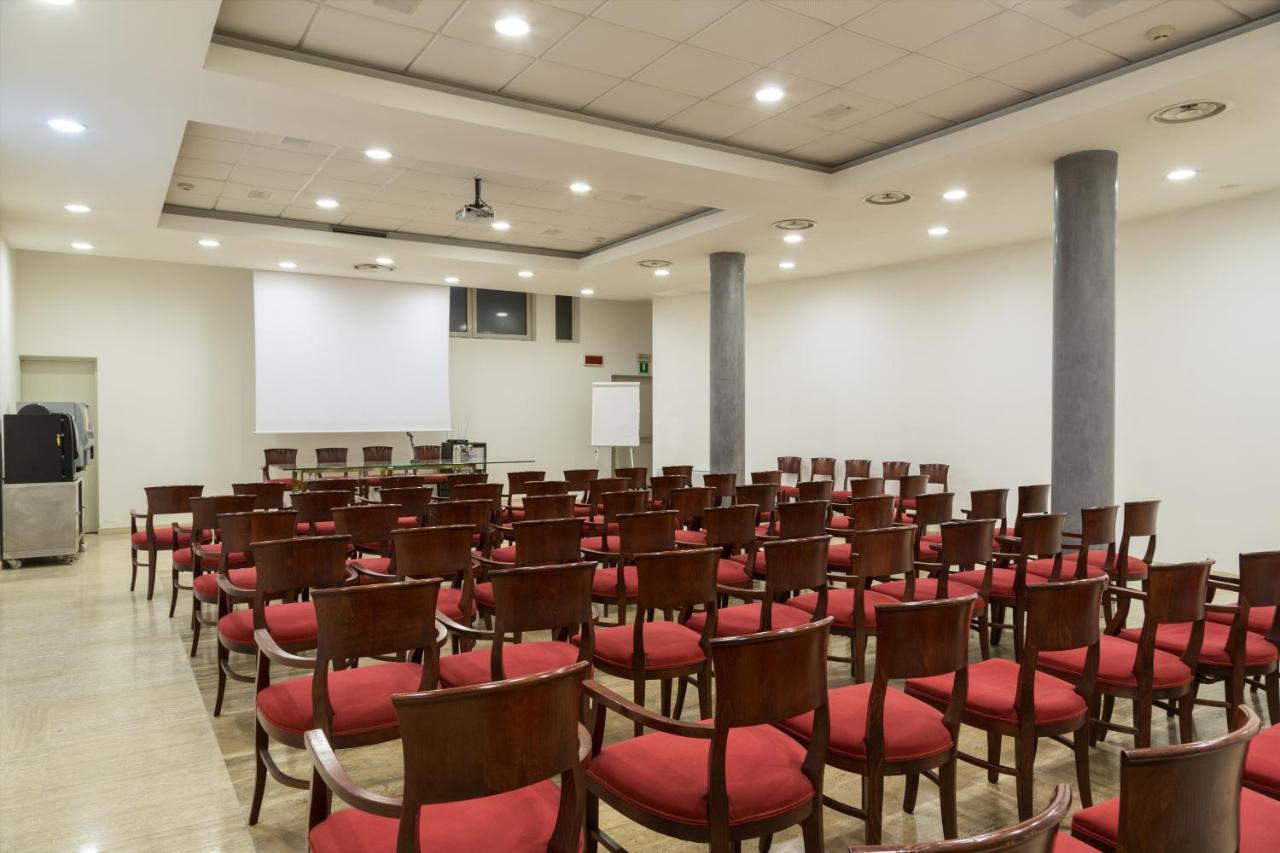 Hotel Duca D'Aosta Мольяно-Венето Экстерьер фото