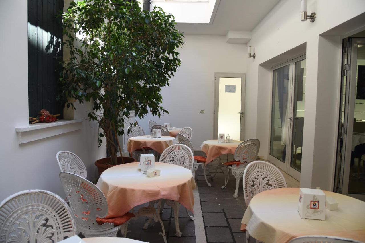 Hotel Duca D'Aosta Мольяно-Венето Экстерьер фото