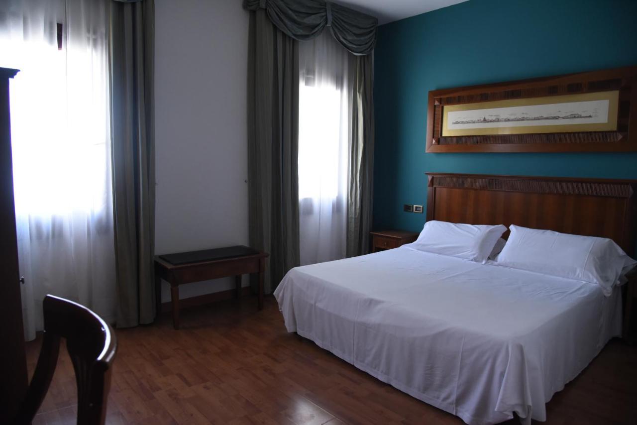 Hotel Duca D'Aosta Мольяно-Венето Экстерьер фото