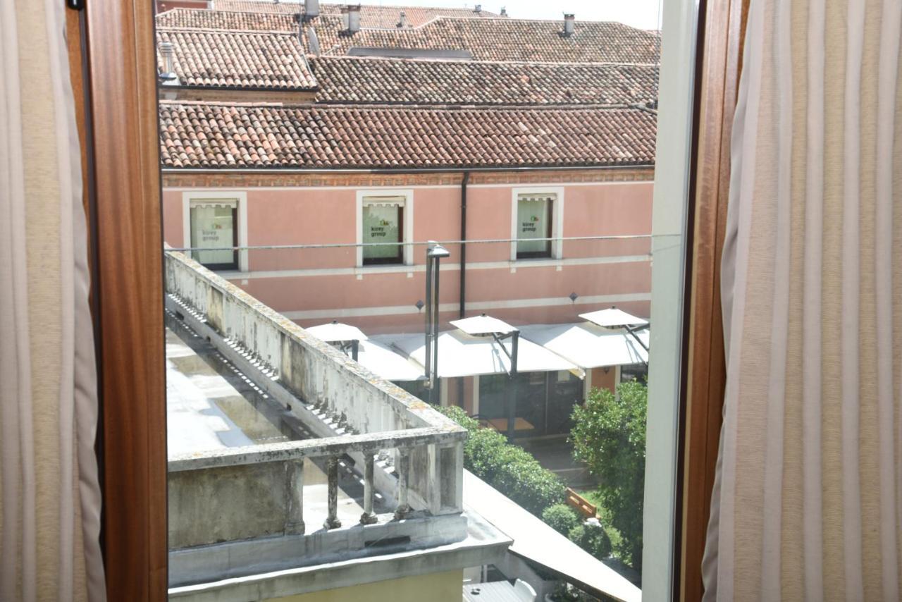 Hotel Duca D'Aosta Мольяно-Венето Экстерьер фото