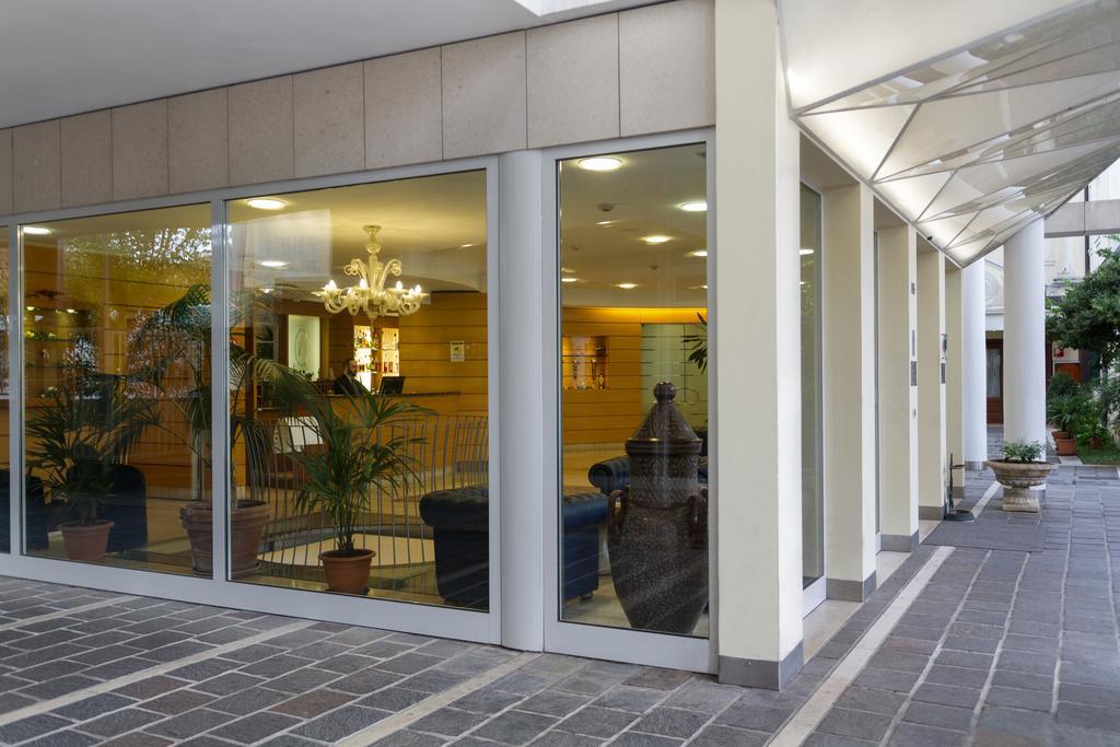 Hotel Duca D'Aosta Мольяно-Венето Экстерьер фото